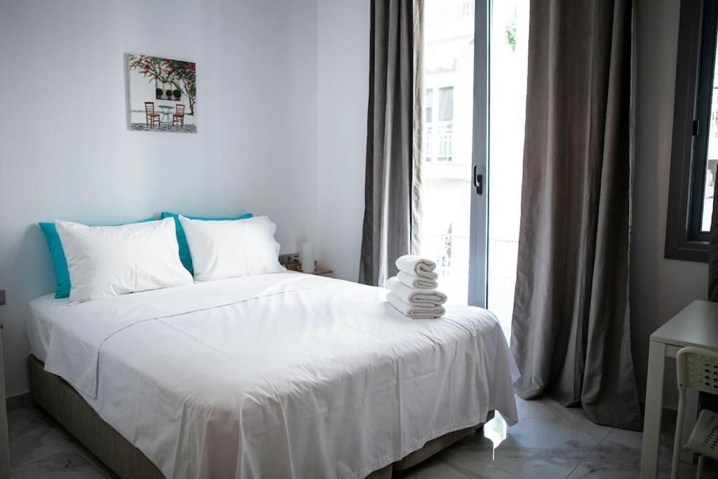 The Perfect Romantic Studio Атина Екстериор снимка